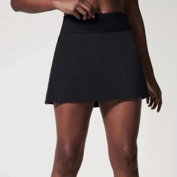 Spanx "Get Moving" SKORT | Black | Small - Picture 1 of 10